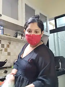 Snapshot of IND_COUPLE1 chatting on 12/11/24, 02:00 IND COUPLE1 online show from 12/11/24, 02:00