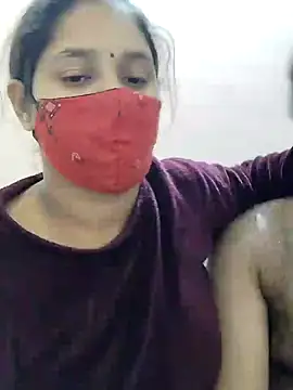 Snapshot of IND_COUPLE1 chatting on 12/15/24, 09:53 IND COUPLE1 online show from 12/15/24, 09:53