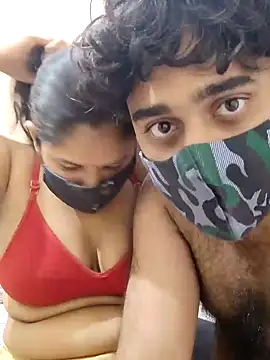 Snapshot of IND_COUPLE1 chatting on 01/03/25, 11:14 IND COUPLE1 online show from 01/03/25, 11:14