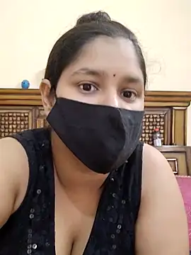 Snapshot of IND_COUPLE1 chatting on 03/05/25, 02:46 IND COUPLE1 online show from 03/05/25, 02:46