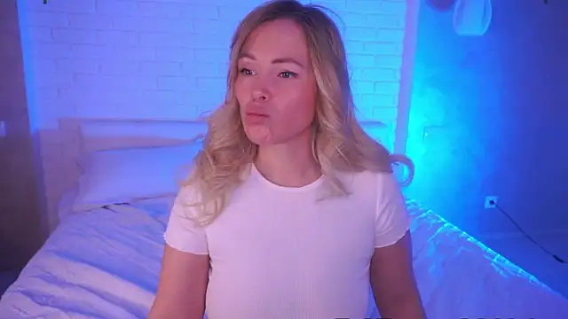 Charming Daphny online show from 03/01/25, 06:35