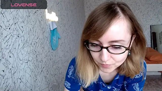 Athena Richards online show from 04/18/26, 09:35