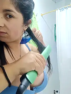  Angelinaandrade  online show from 03/20/26, 12:59