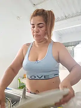 Snapshot of mirand_zackyx chatting on 03/17/25, 04:01 mirand zackyx online show from 03/17/25, 04:01