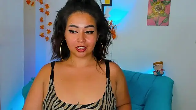 Snapshot of LiahDiaz chatting on 01/11/25, 12:12 LiahDiaz online show from 01/11/25, 12:12