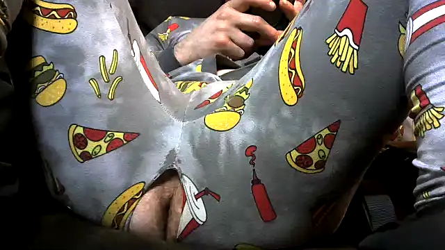 Snapshot of taboocanuck chatting on 01/13/25, 06:38 taboocanuck online show from 01/13/25, 06:38