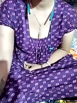 Hot Pakhi online show from 12/15/24, 03:20