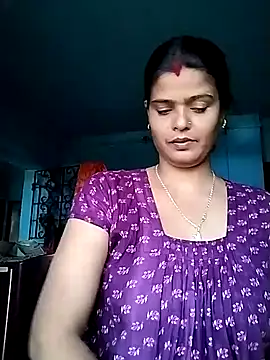 Hot Pakhi online show from 01/02/25, 07:33
