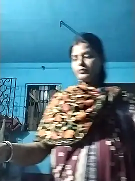 Hot Pakhi online show from 01/06/25, 01:30