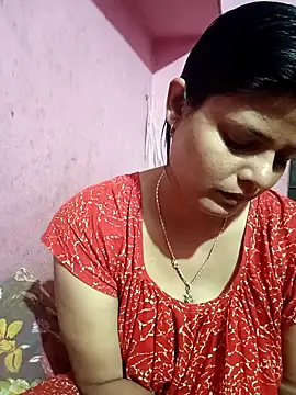 Hot Pakhi online show from 01/08/25, 03:28
