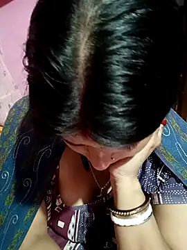 Hot Pakhi online show from 01/11/25, 02:58