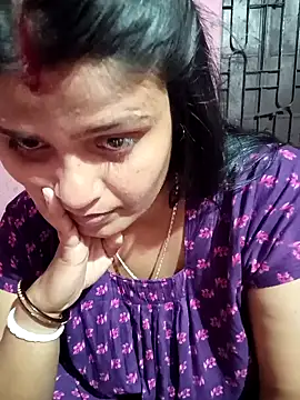 Hot Pakhi online show from 01/13/25, 04:08