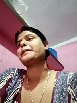 Hot Pakhi online show from 02/08/25, 04:25