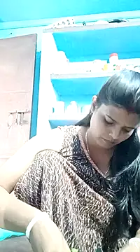 Hot Pakhi online show from 02/11/25, 02:46