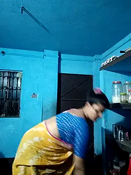 Hot Pakhi online show from 02/11/25, 04:24