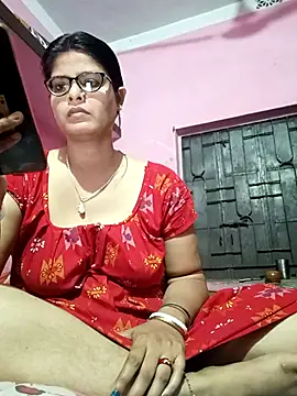 Hot Pakhi online show from 02/17/25, 11:44