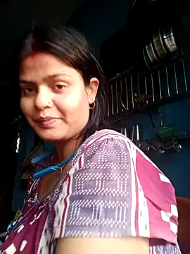 Hot Pakhi online show from 02/23/25, 10:39
