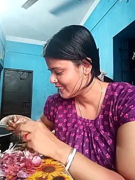 Hot Pakhi online show from 02/24/25, 12:05