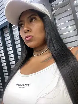 luisa16xxx online show from 02/28/25, 11:01