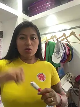 luisa16xxx online show from 03/20/25, 09:13