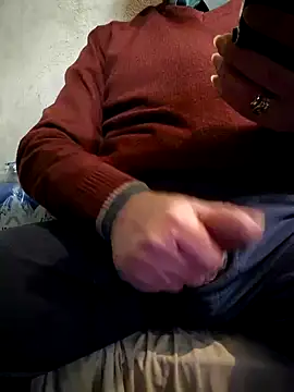 Snapshot of pagani5656 chatting on 01/20/25, 09:13 pagani5656 online show from 01/20/25, 09:13