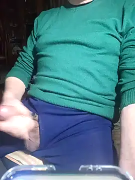 Snapshot of pagani5656 chatting on 01/26/25, 04:41 pagani5656 online show from 01/26/25, 04:41