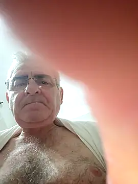 Snapshot of pagani5656 chatting on 09/25/25, 03:21 pagani5656 online show from 09/25/25, 03:21