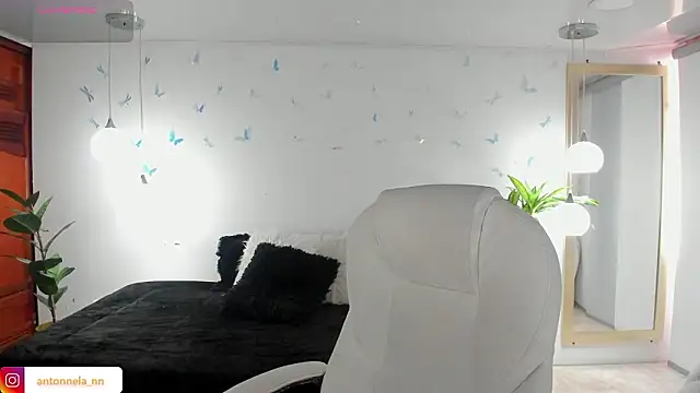  Antonnela  online show from 03/13/26, 02:23