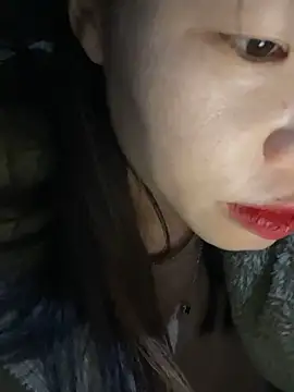 Snapshot of Laura8910 chatting on 02/22/25, 11:02 Laura8910 online show from 02/22/25, 11:02