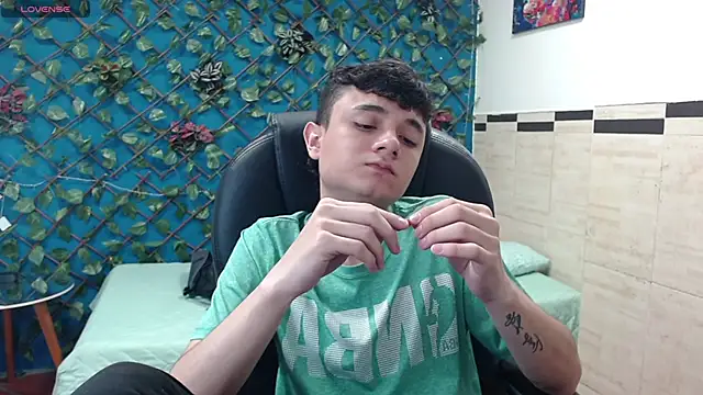 Waturox online show from 02/11/25, 07:05