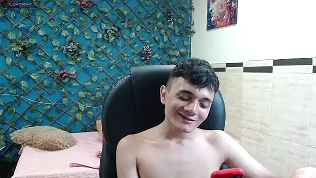 Waturox online show from 10/31/25, 07:15