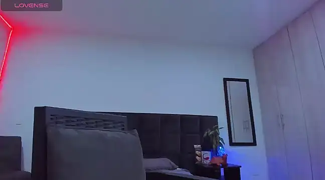 Alexander Martines online show from 02/14/25, 03:54