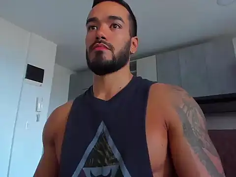 Alexander Martines online show from 10/31/25, 09:16