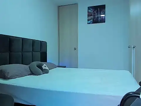 Alexander Martines online show from 04/15/26, 10:32