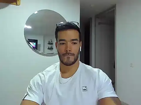 Snapshot of Alexander_Martines chatting on 07/19/26, 12:36 Alexander Martines online show from 07/19/26, 12:36