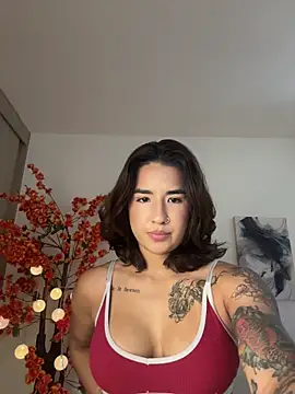 VictoriaHiill online show from 05/16/26, 06:39