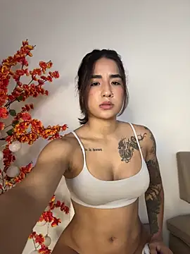 VictoriaHiill online show from 07/19/26, 06:55