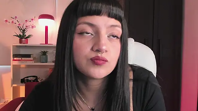 nahiapaws online show from 03/05/26, 09:11