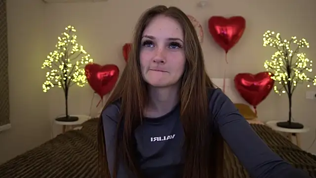 Snapshot of PamelaXX_ chatting on 02/13/25, 09:49 PamelaXX online show from 02/13/25, 09:49