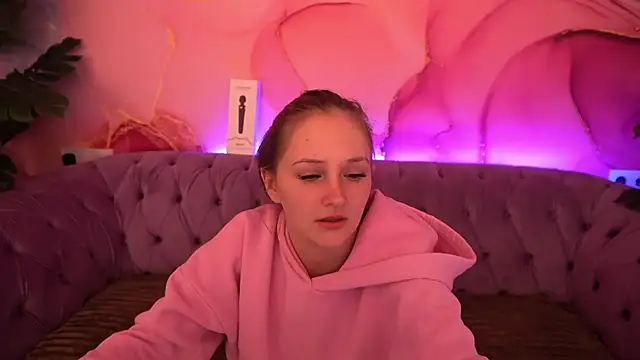 Snapshot of PamelaXX_ chatting on 11/27/25, 08:33 PamelaXX online show from 11/27/25, 08:33