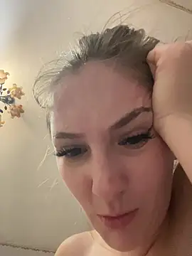 Snapshot of PamelaXX_ chatting on 02/15/26, 03:25 PamelaXX online show from 02/15/26, 03:25