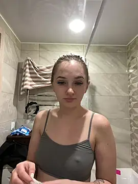 Snapshot of PamelaXX_ chatting on 02/23/26, 04:43 PamelaXX online show from 02/23/26, 04:43