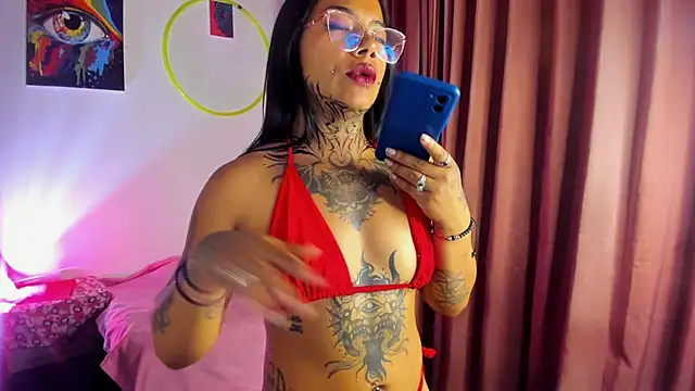 Snapshot of nicole_volkov chatting on 12/10/24, 03:41 nicole volkov online show from 12/10/24, 03:41