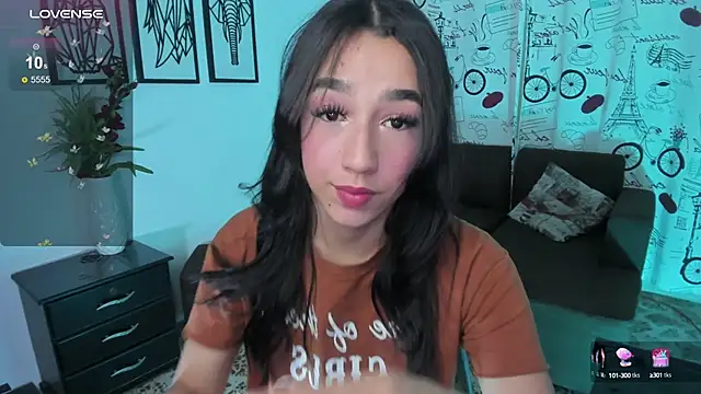 SaraaMills online show from 01/28/25, 07:32