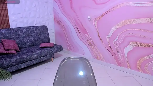 SaraaMills online show from 03/13/25, 07:50