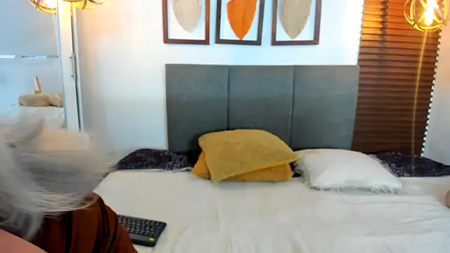 Scarleth swann online show from 12/03/25, 11:19