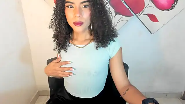 Snapshot of naomiwildburn chatting on 07/01/26, 01:18 naomiwildburn online show from 07/01/26, 01:18