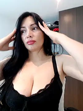  monicab online show from 11/18/25, 12:05