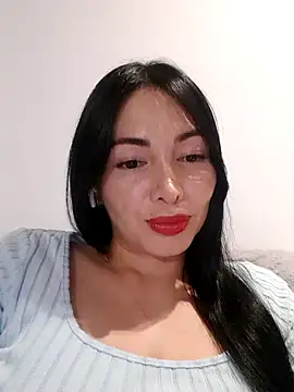 Snapshot of _monicab chatting on 05/28/26, 03:26 monicab online show from 05/28/26, 03:26