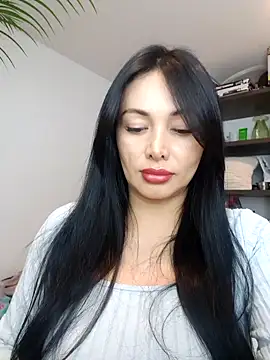 Snapshot of _monicab chatting on 06/04/26, 03:34 monicab online show from 06/04/26, 03:34